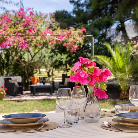 Casa Jo - A 5 Minuti Dalla Con Piscina